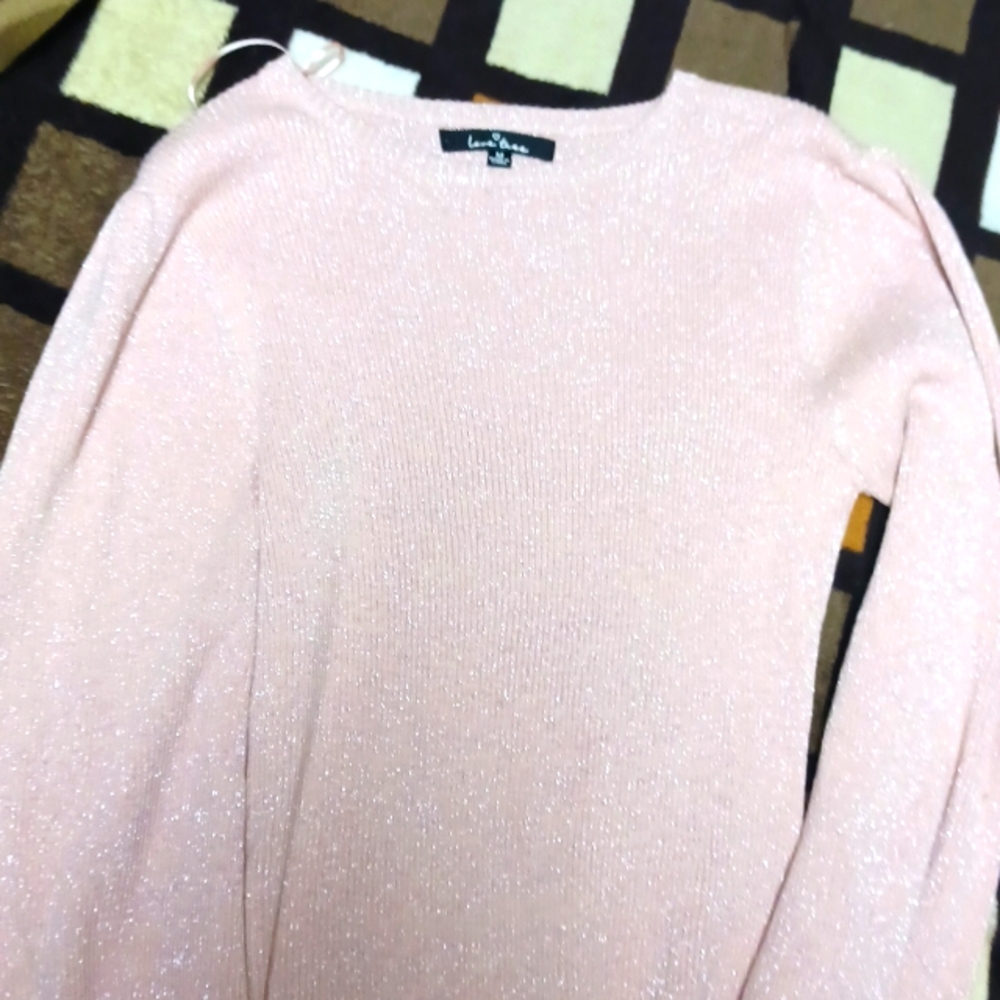 A long sleeve shirt